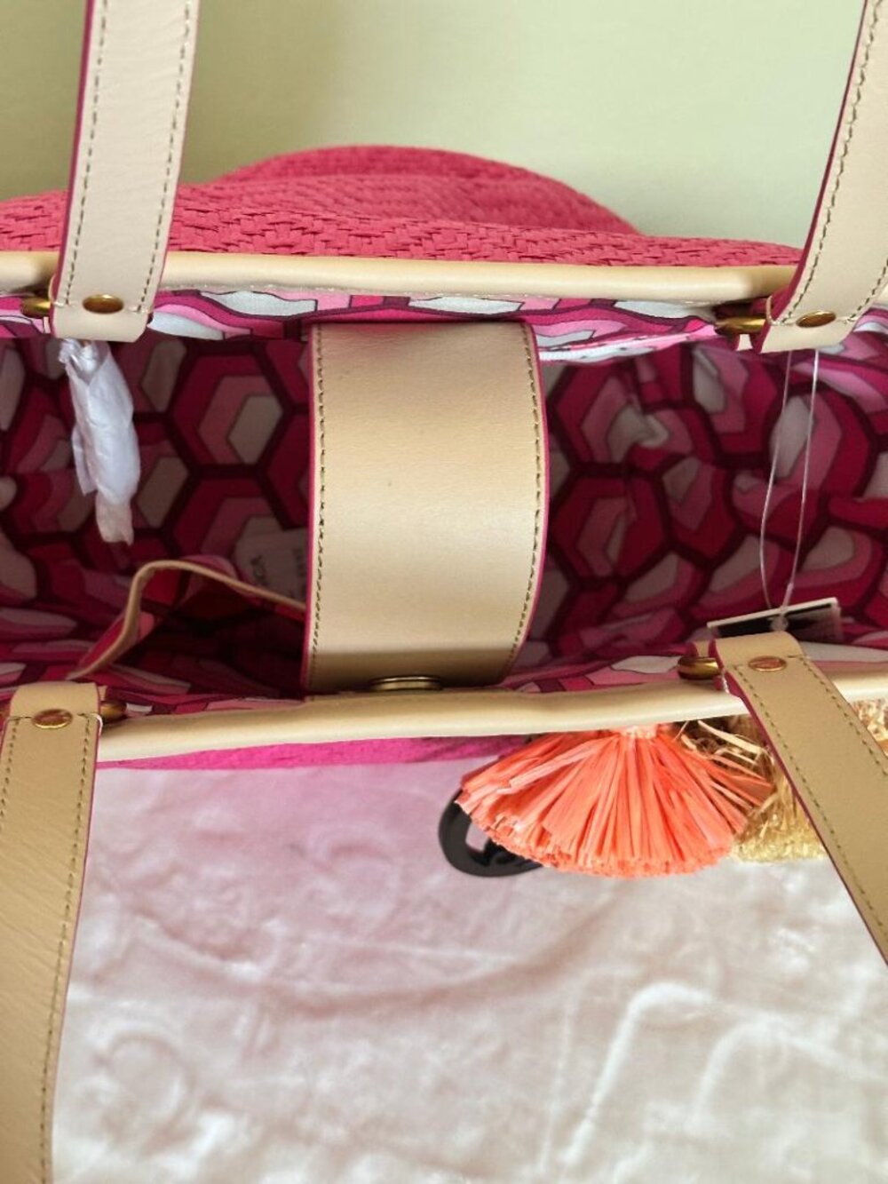 NWT JUICY COUTURE LYNN NORTH SHORE STRAW TOTE/BUCKET BAG  $198 MSRP - Picture 5 of 8